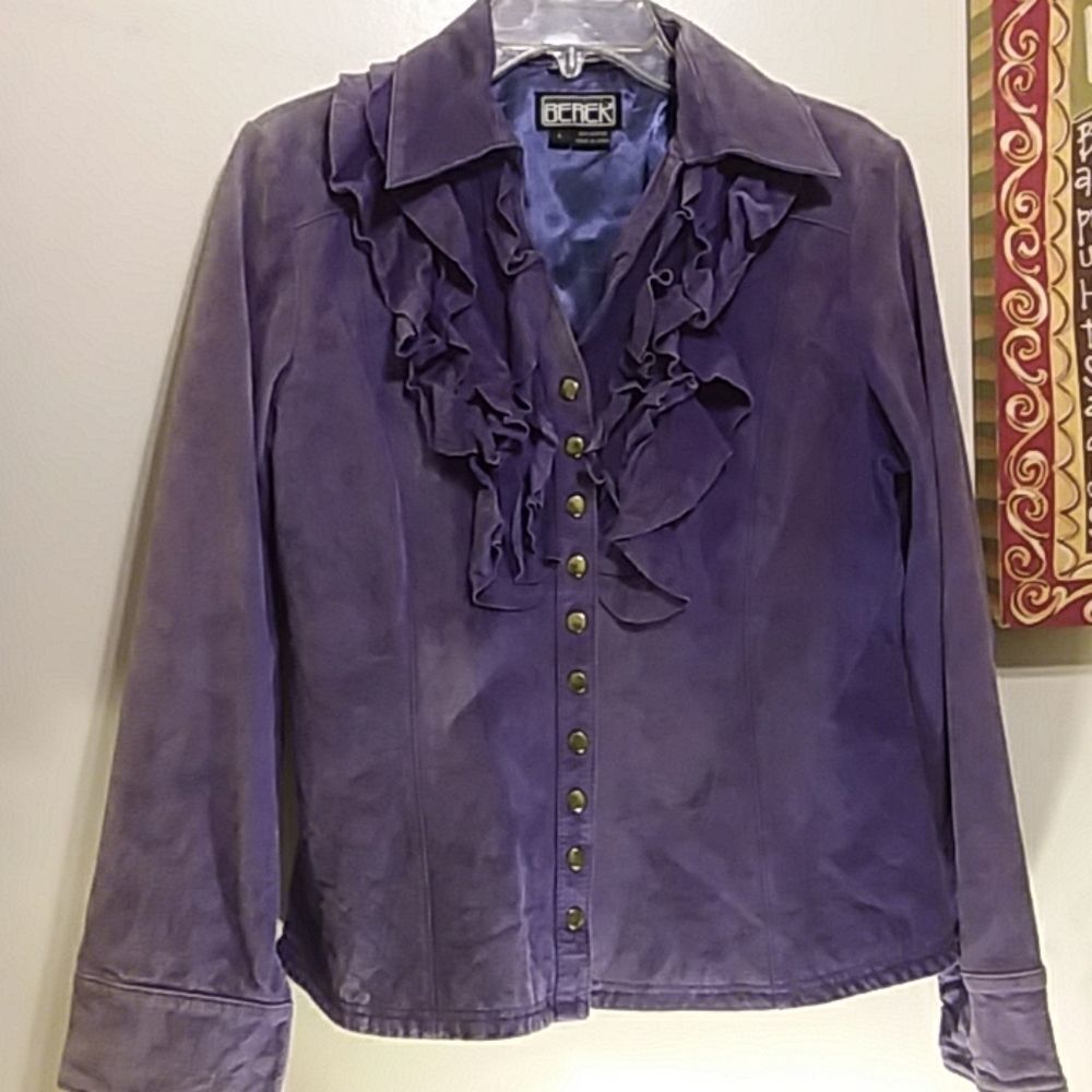 🎉🎉HP🎉🎉Vintage!!! BEREK purple Faded suede jacket